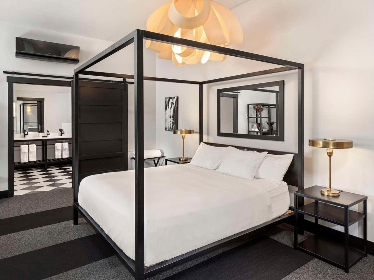 Grinnell, Ascend Collection Hotel 4*