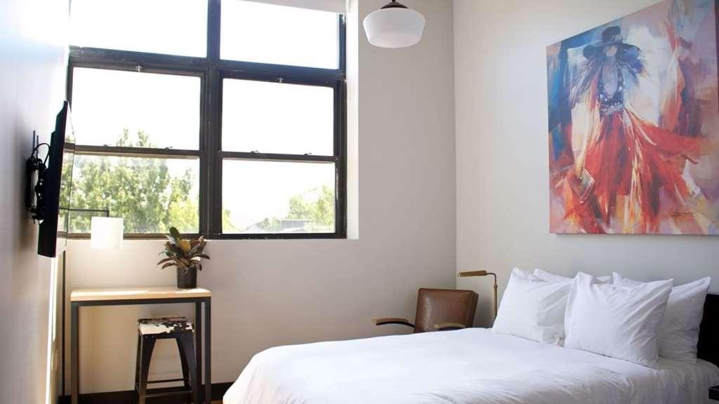 Grinnell, Ascend Collection Hotel Grinnell